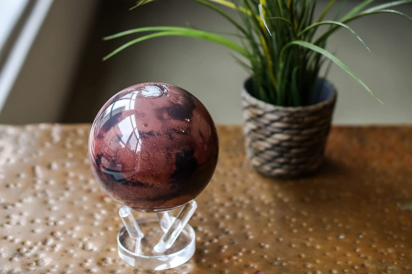Self-revolving Mars MOVA Globe